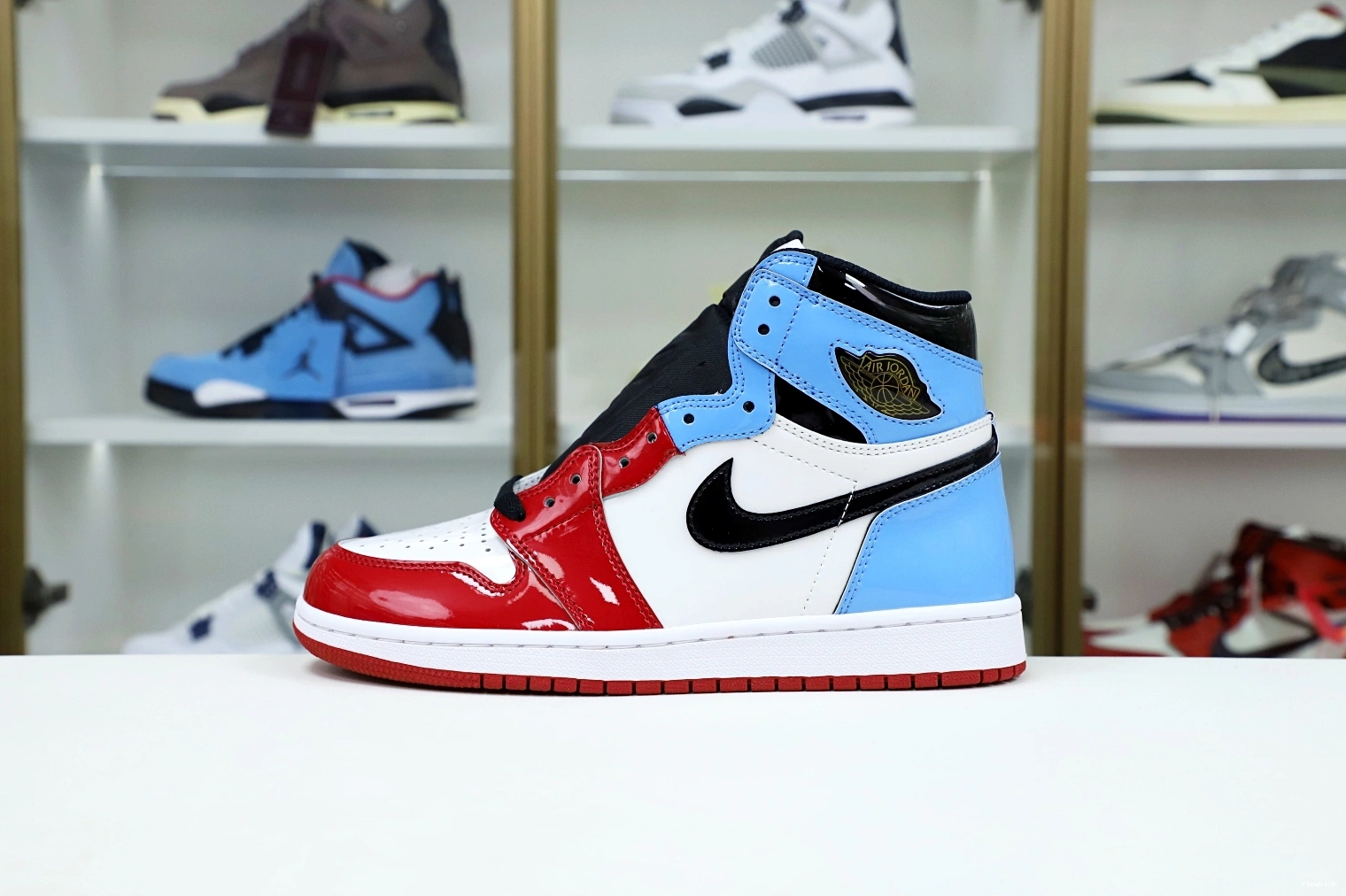 AIR 'FEARLESS' HIGH 1 OG RETRO JORDAN 0820